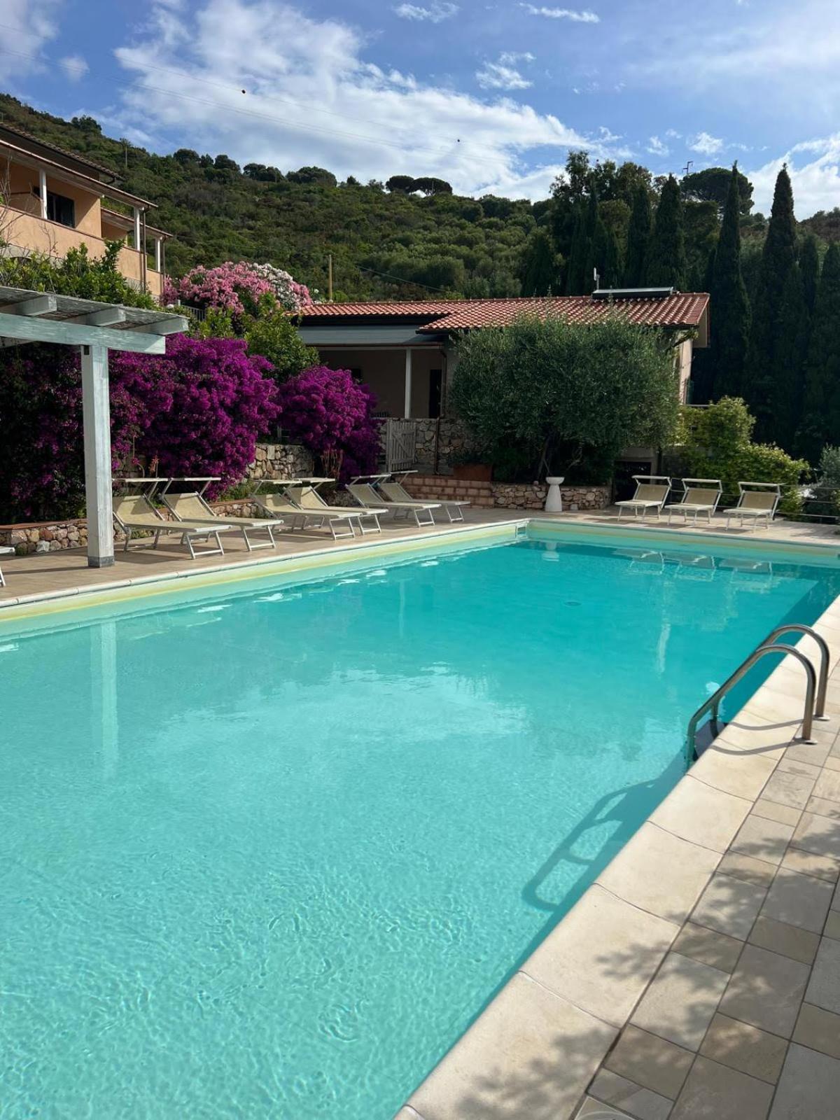 Residence Le Solane Marina di Campo Exterior photo