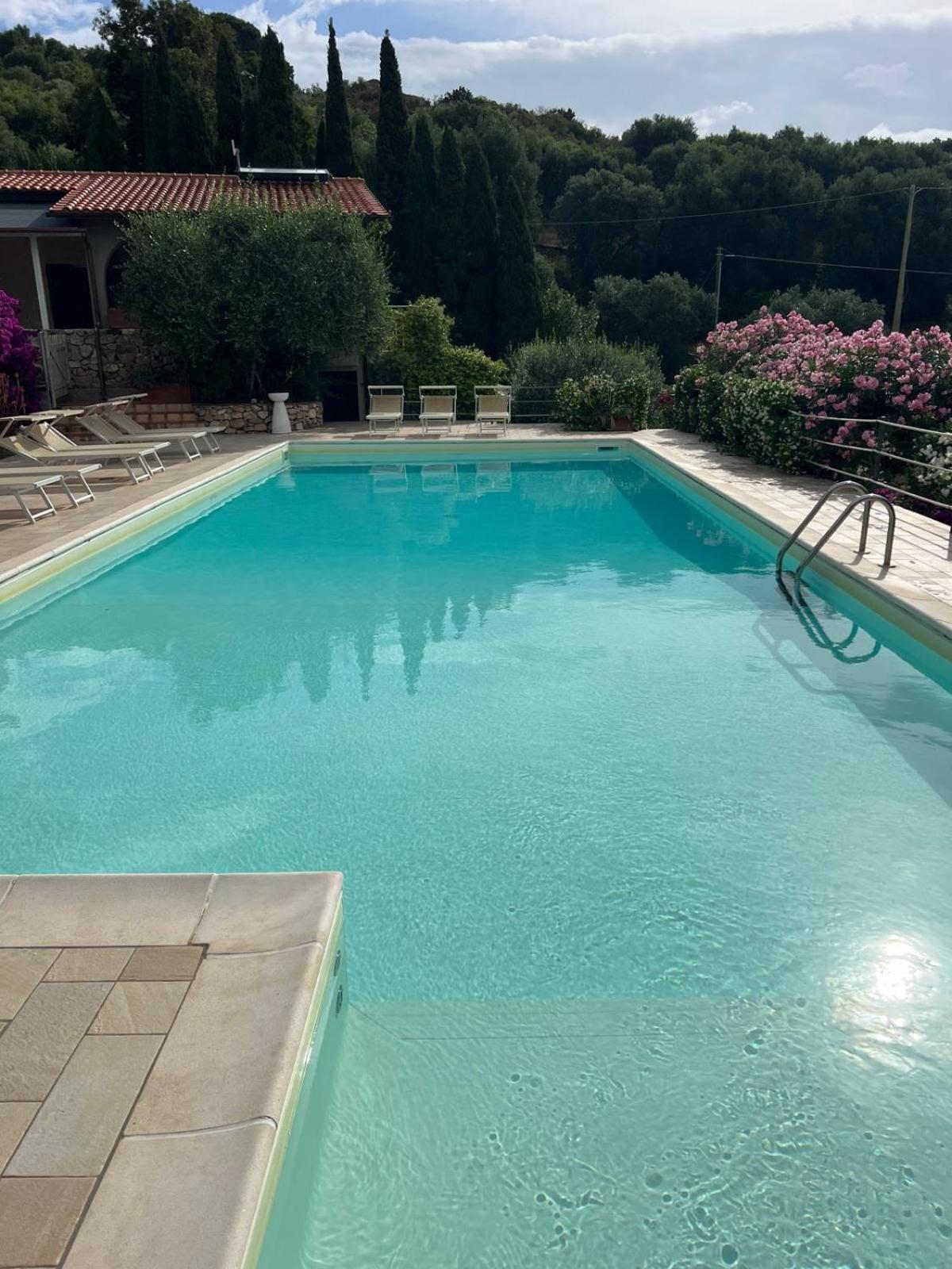Residence Le Solane Marina di Campo Exterior photo